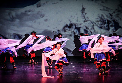 藏族舞《雪域春光》